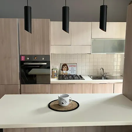 Appartamento In - Jerry's House - 100mt Dal Arona
