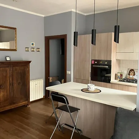 Appartamento In - Jerry's House - 100mt Dal Arona