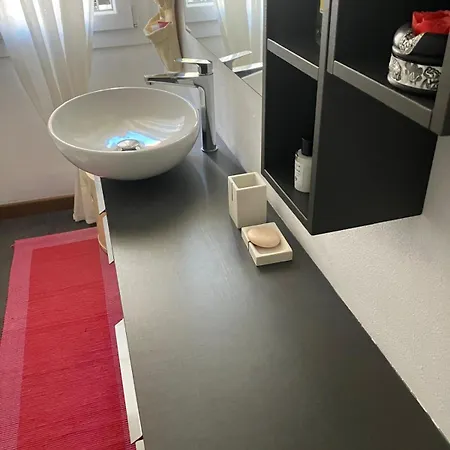 In - Jerry's House - 100mt Dal Apartment
