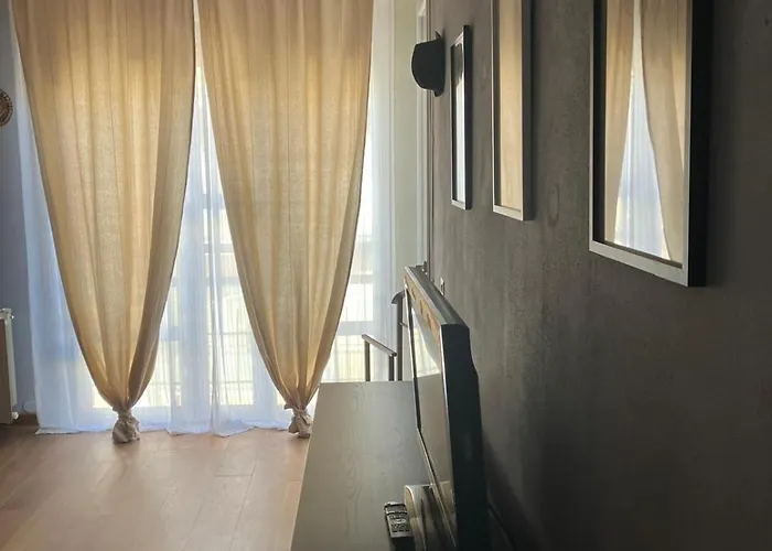 Apartment In - Jerry's House - 100mt Dal *